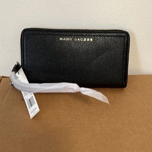 Marc Jacob wallet!